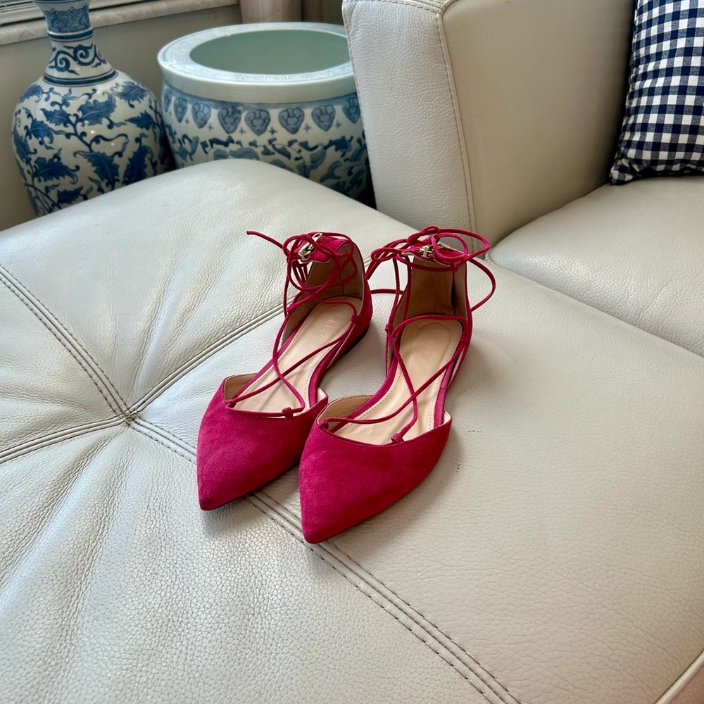 Preloved J. Crew fuchsia suede lace-up ballet flats with zipper.Size 6.5